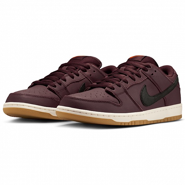 NIKE SB 'ORANGE LABEL' DUNK LOW PRO BURGUNDY CRUSH/BLACK-MYSTIC DATES-SAIL