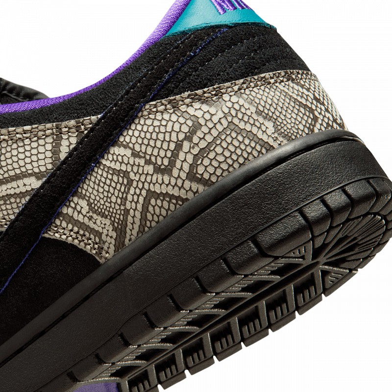 NIKE SB DUNK LOW PRO X DASHAWN JORDAN STRING/BLACK-BRIGHT SPRUCE-FIERCE PURPLE