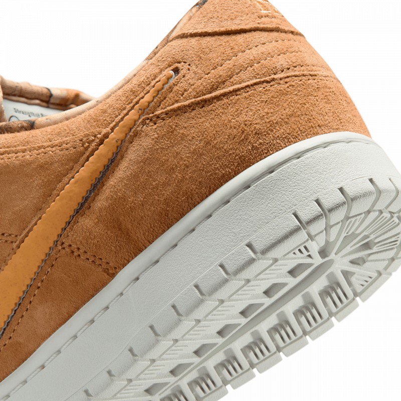 NIKE SB DUNK LOW PRO X NOTE MANCHESTER FLAX/HONEYCOMB-SUMMIT WHITE-SAIL