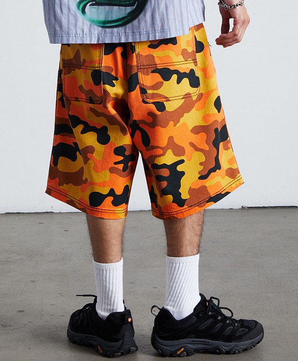 HUF KINDA LOOSE DOUBLE KNEE CAMO SHORT LAVA