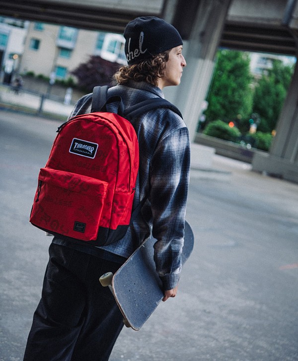 HERSCHEL X THRASHER CLASSIC XL BACKPACK RACING RED/BARBADOS CHERRY DESTROY