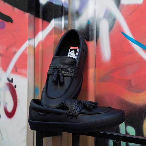 VANS SKATE LOAFER TASSEL BLACK