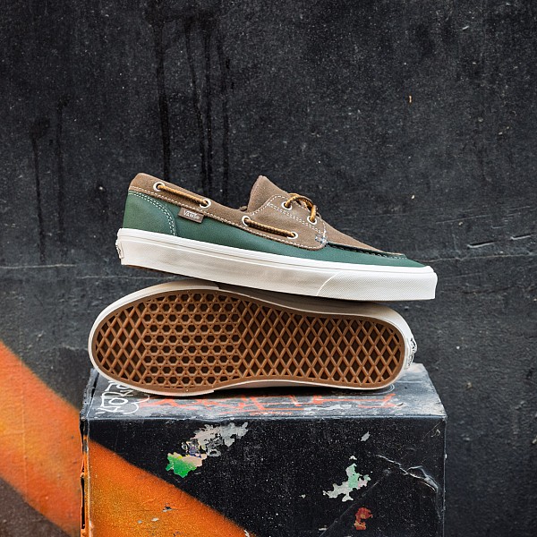 VANS 2-EYELET BOAT SHOES WEATHERIZED OIL GREEN