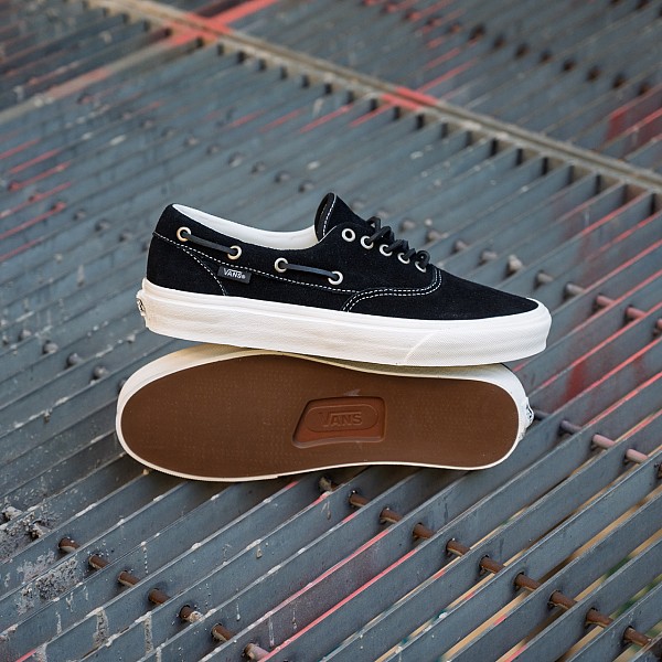 VANS AUTHENTIC BOAT SHOE SUEDE BLACK